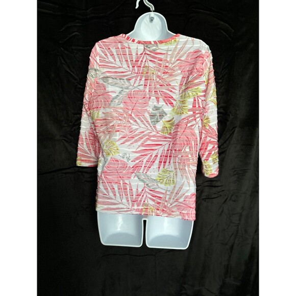 C.D. Petites, pink, gray & yellow  tropical print, 3/4 sleeve top Size PM - Picture 4 of 4